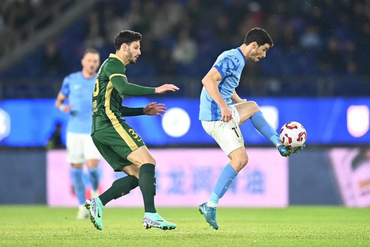 问鼎娱乐入口中超赛程吃紧，圣安东尼奥马刺冲刺阶段豪取连胜，媒体盛赞，训练强度明显提升的简单介绍