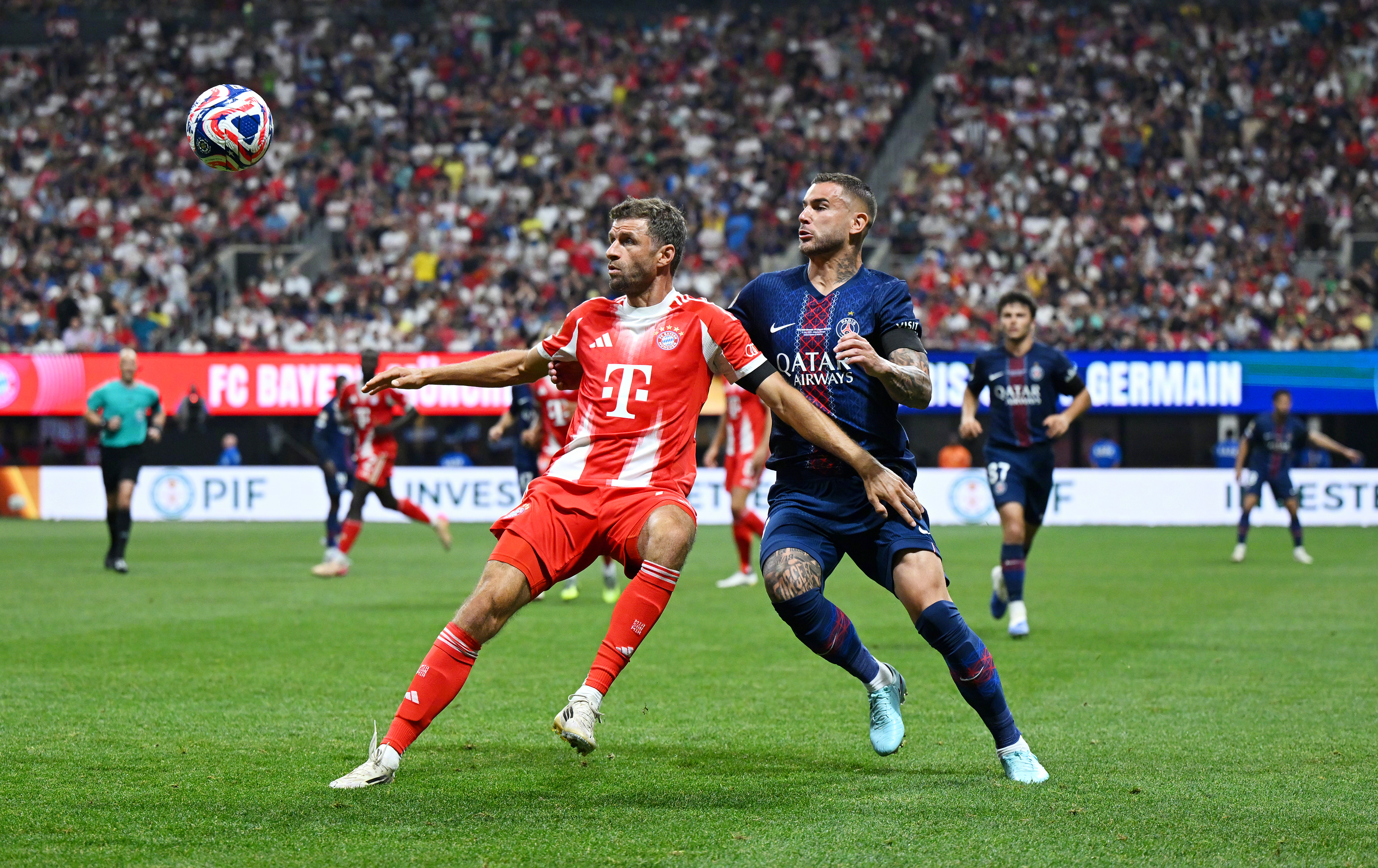 问鼎娱乐官网赛后拜仁慕尼黑备战欧超杯,迎来里程碑细节曝光,话题不断,纪律约束更严格的简单介绍