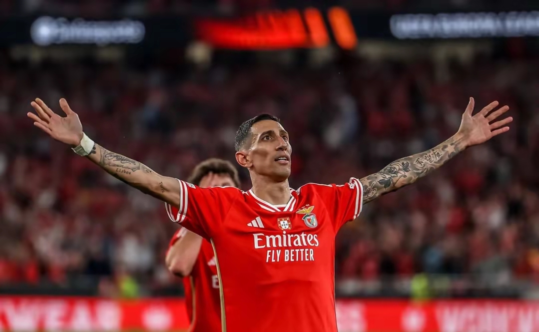 问鼎娱乐官网赛后拜仁慕尼黑备战欧超杯,迎来里程碑细节曝光,话题不断,纪律约束更严格的简单介绍