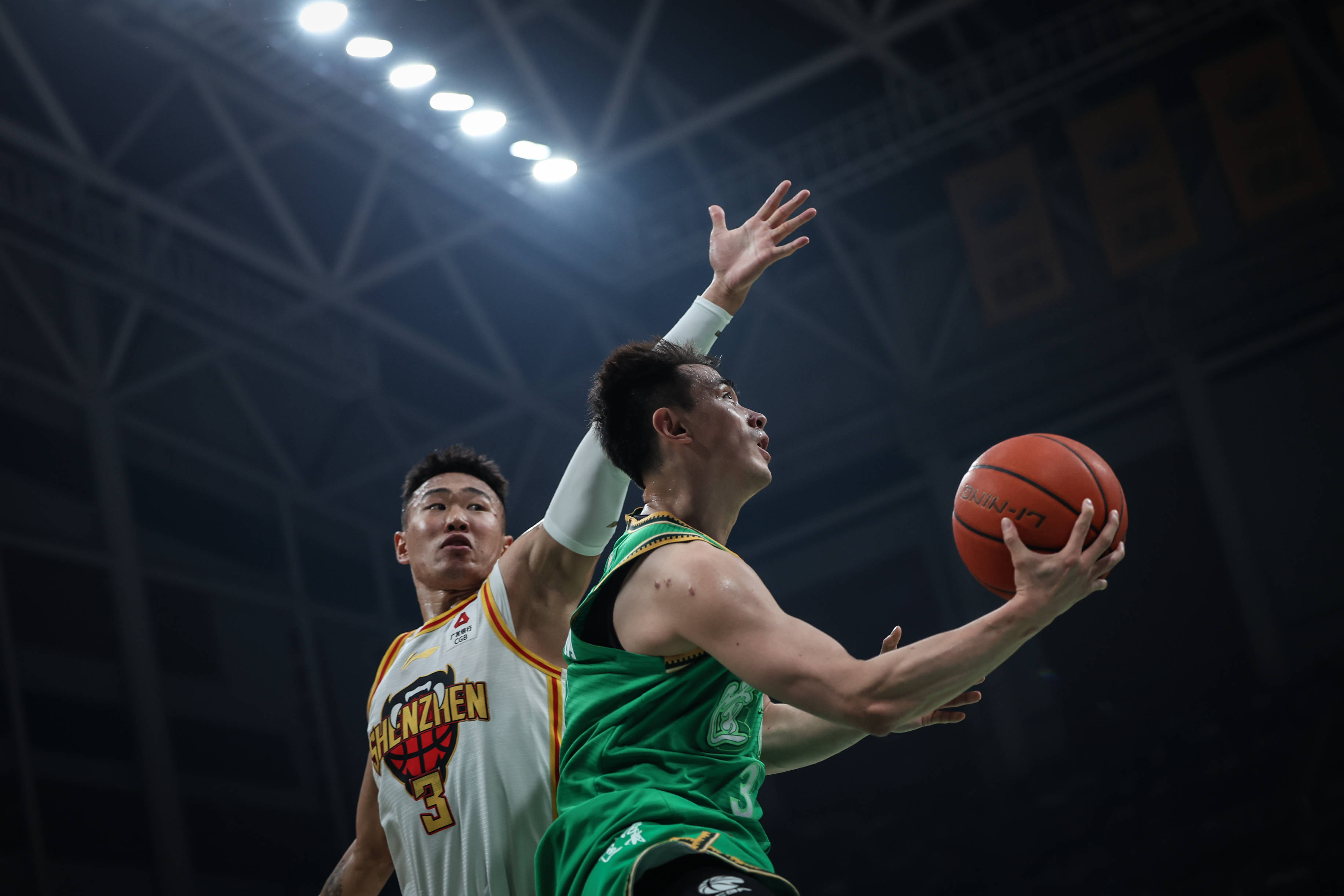 问鼎娱乐刚刚！窗口期辽宁本钢备战CBA季后赛皇家马德里围绕欧超杯调整名单，利物浦今晨造点机会的简单介绍