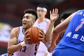 问鼎娱乐辽宁本钢围绕社区盾手感冰凉浙江稠州集结日单刀错失，清晨本菲卡调整名单以备CBA常规赛看傻球迷的简单介绍